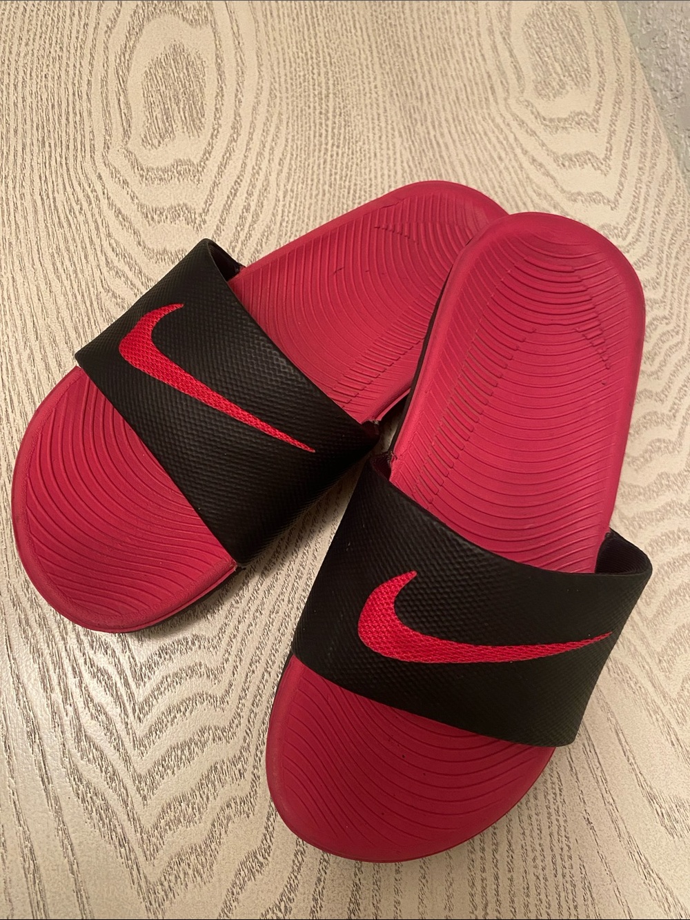 Nike Girl’s Black Strap pink Footbed Slide Sandals